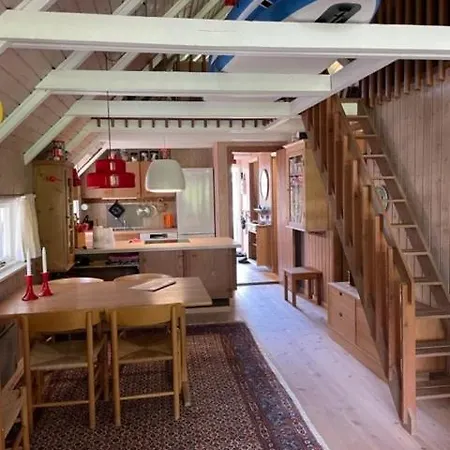 Retro Idyll And Bird Sounds In Quiet Oasis Tatil Evi Asperup
